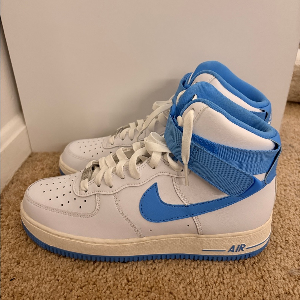 light blue and white nike air force 1 high tops with removable velcro strap - Picture 4 of 9